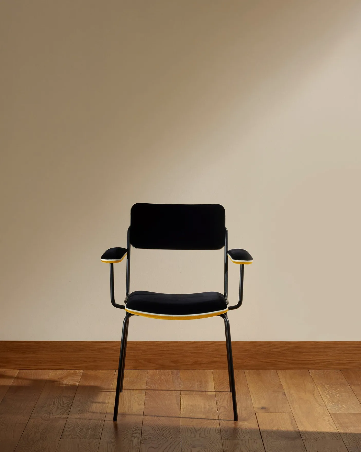 Chaise accoudoirs Double Jeu - Ocre