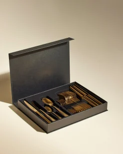 Coffret de Couverts Dorés