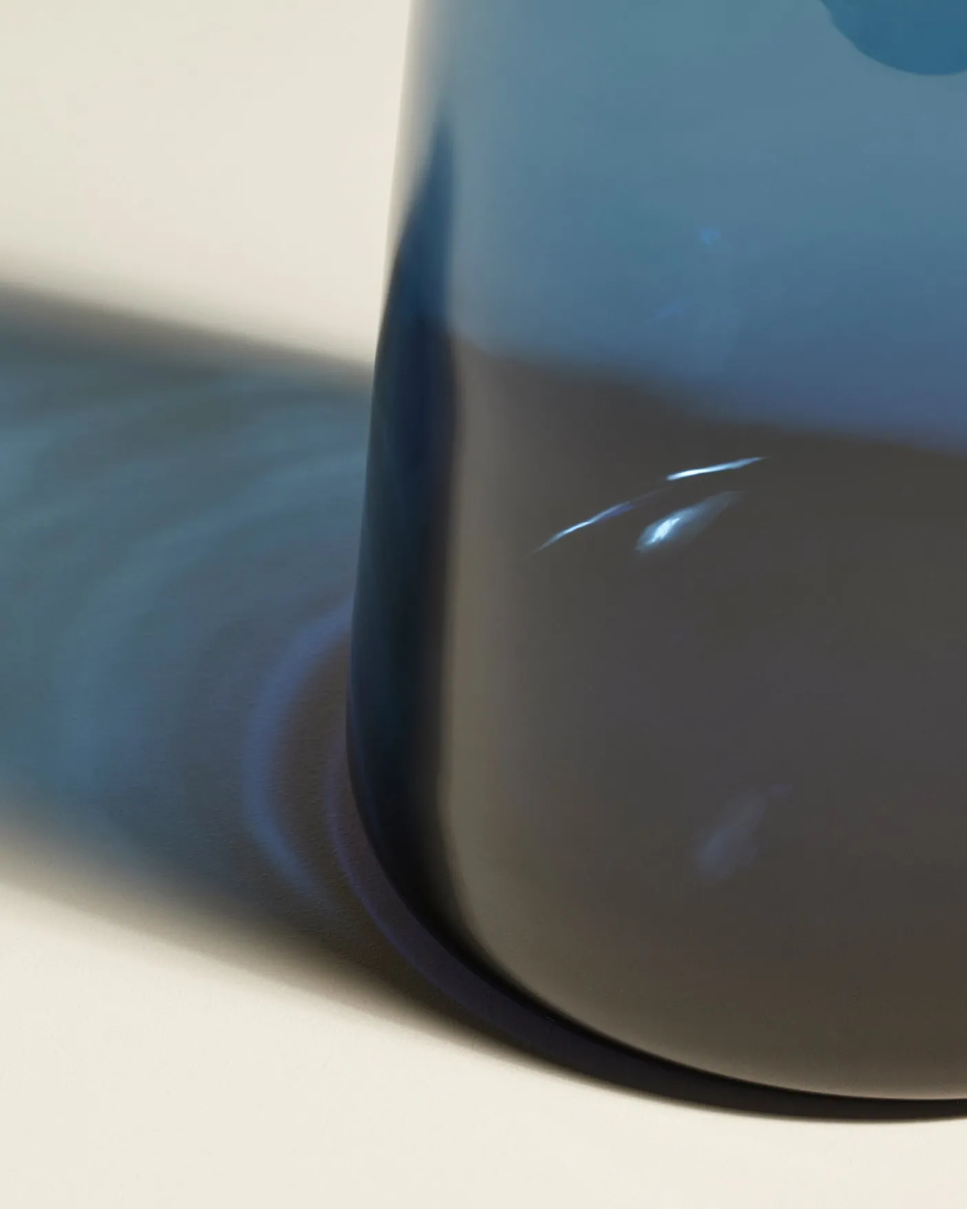 Vase Verre Pure - Bleu Broadway